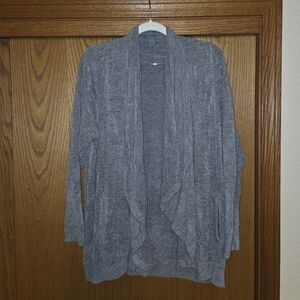 G311. Barefoot Dreams CozyChic Ultra Lite Pointelle Shawl in Gray - Size S/M